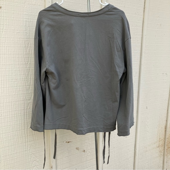 Skin organic cross tie front oversized sweatshirt, size small. - Picture 12 of 12